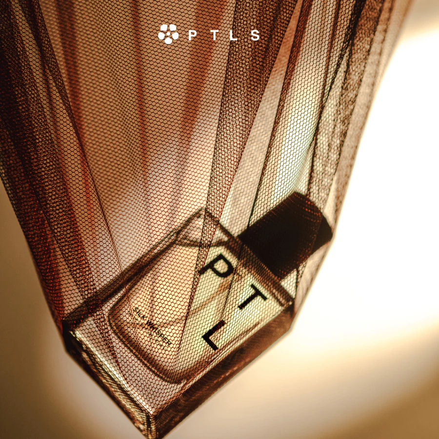 Parfum Fragrance By Petals Silk Whispper