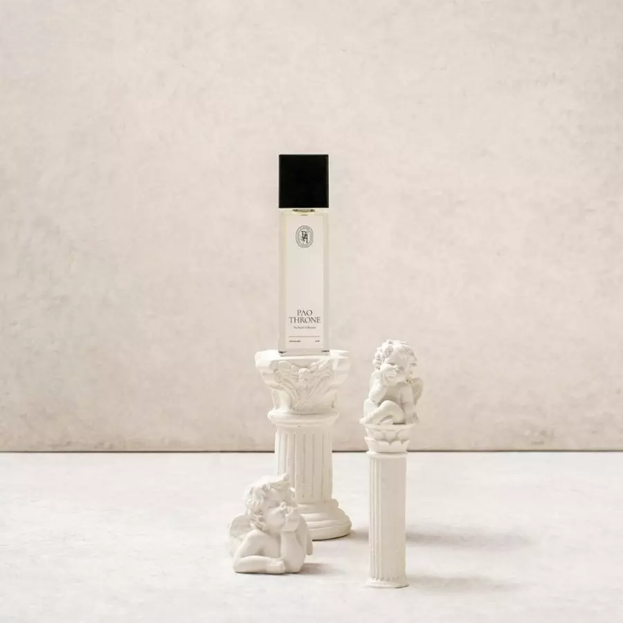 Parfum De Antoine Pao Throne