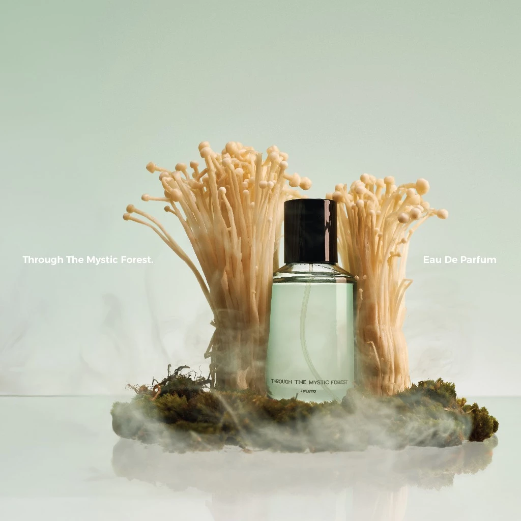 Parfum Scents of Pluto Through The Mystic Forest