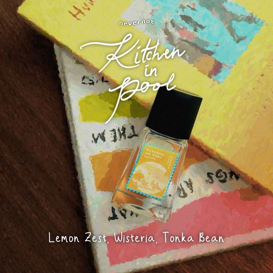 Parfum Nevernot Kitchen in Pool