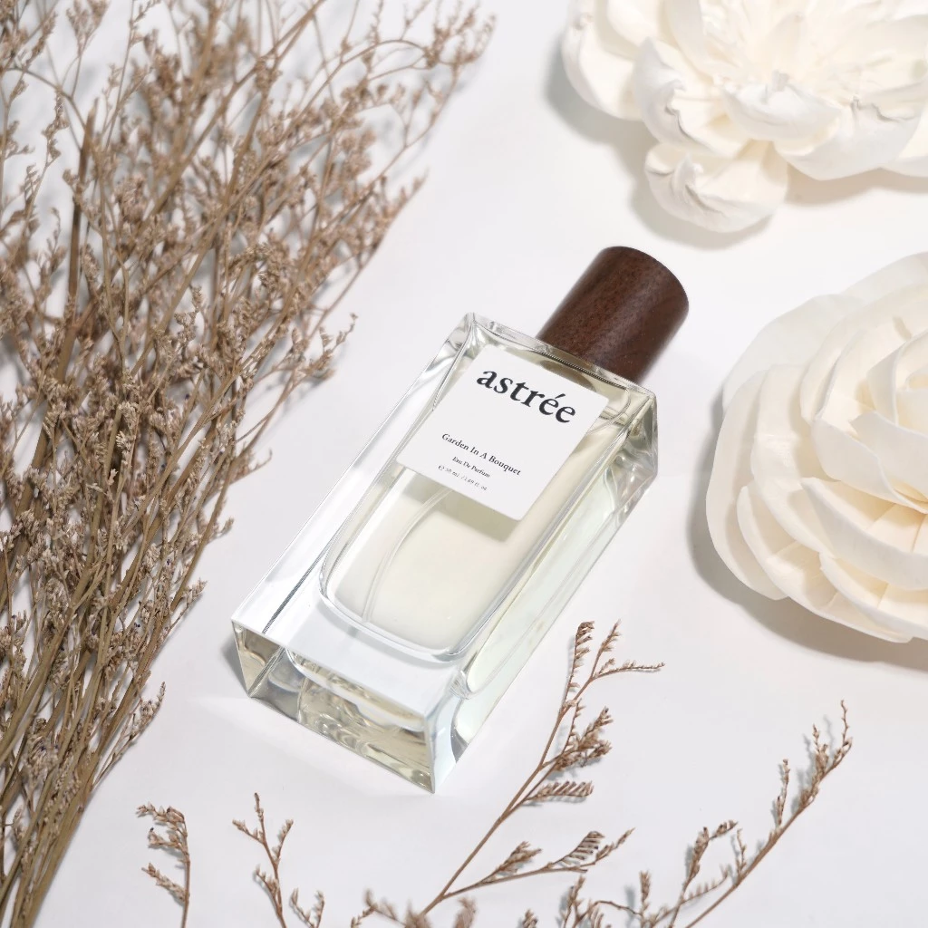 Parfum Astree Garden In A Bouquet